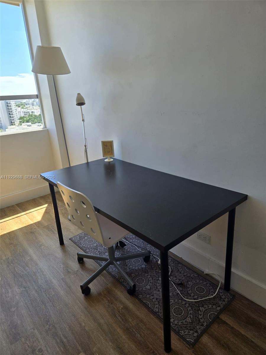 FLAMINGO SOUTH BEACH I CO - Residential Lease