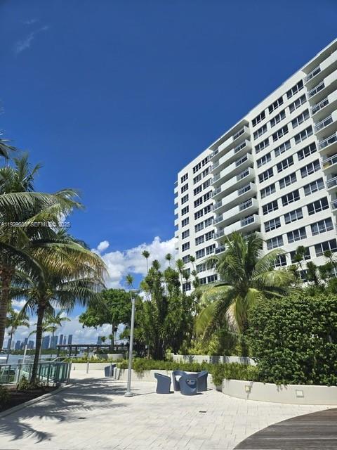 FLAMINGO SOUTH BEACH I CO - Residential Lease