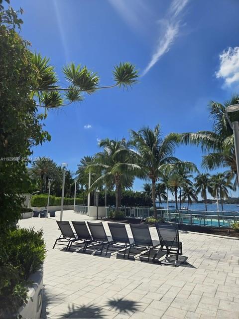 FLAMINGO SOUTH BEACH I CO - Residential Lease
