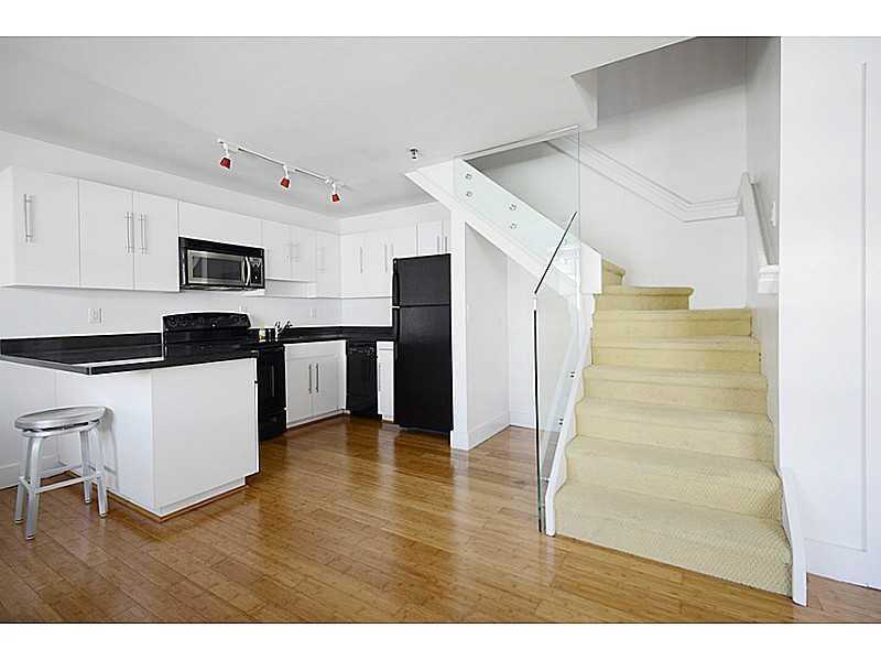 2 story townhome 1 block from the Ocean, center of South Beach. 2 bedrooms plus a Den upstairs. Tons of closet space. Oversized deck. This building is an investor's dream. Vacation rentals allowed, pet friendly. Lots of closet space. Easy to show.