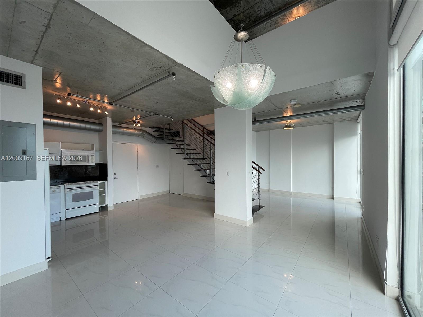 690 SW 1st Ct 3115