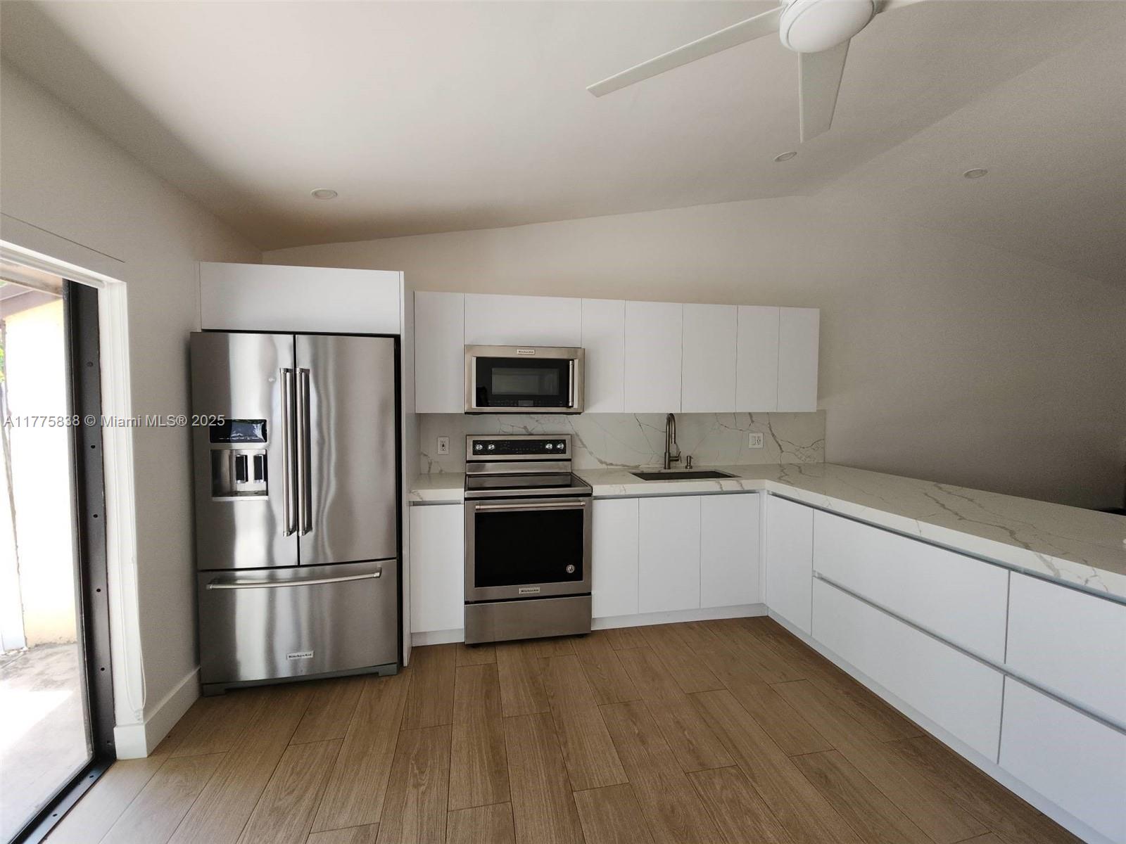 Rental Property at 4321 Sw 136th Pl  , Miami, Broward County, Florida - Bedrooms: 2 
Bathrooms: 2  - $3,000 MO.