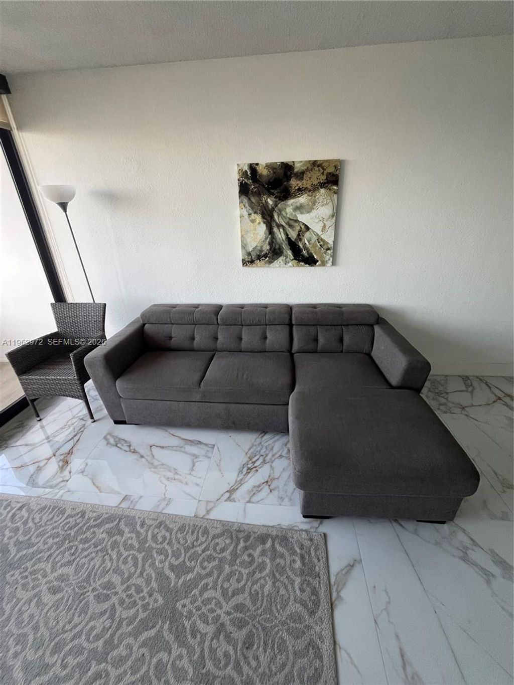 Photo of Hollywood, FL 33019 (MLS # A11962972)