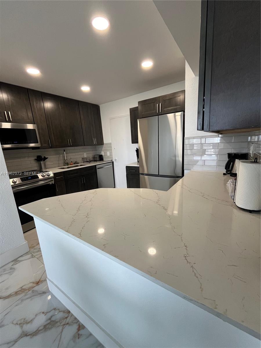 View photos, virtual tours, details...