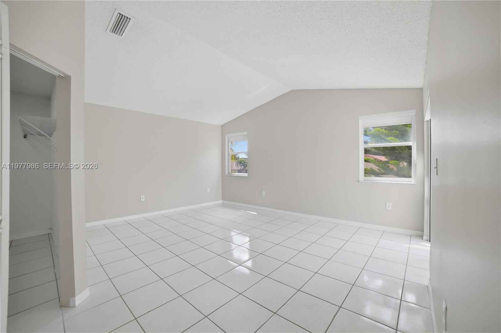 IMPERIAL GROUP - Residential