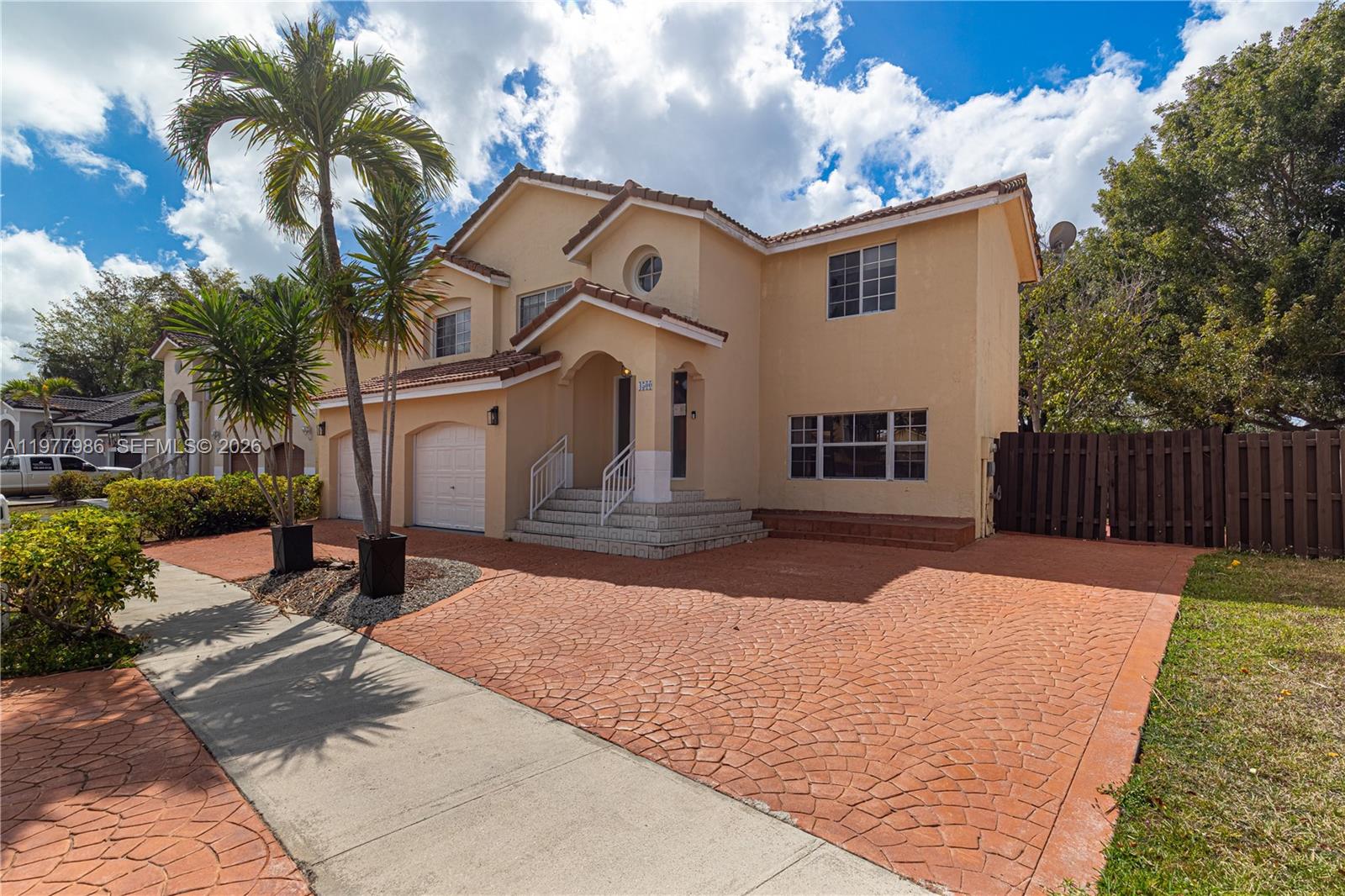 IMPERIAL GROUP - Residential