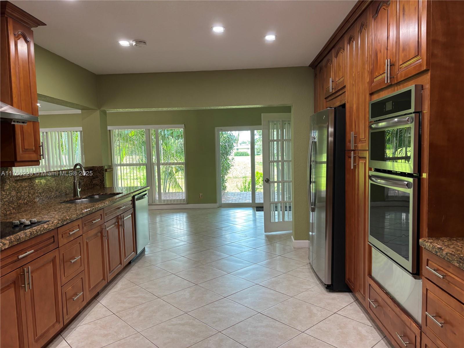 5115 Yellow Pine Ln, Tamarac, Broward County, Florida - 4 Bedrooms  
3 Bathrooms - 