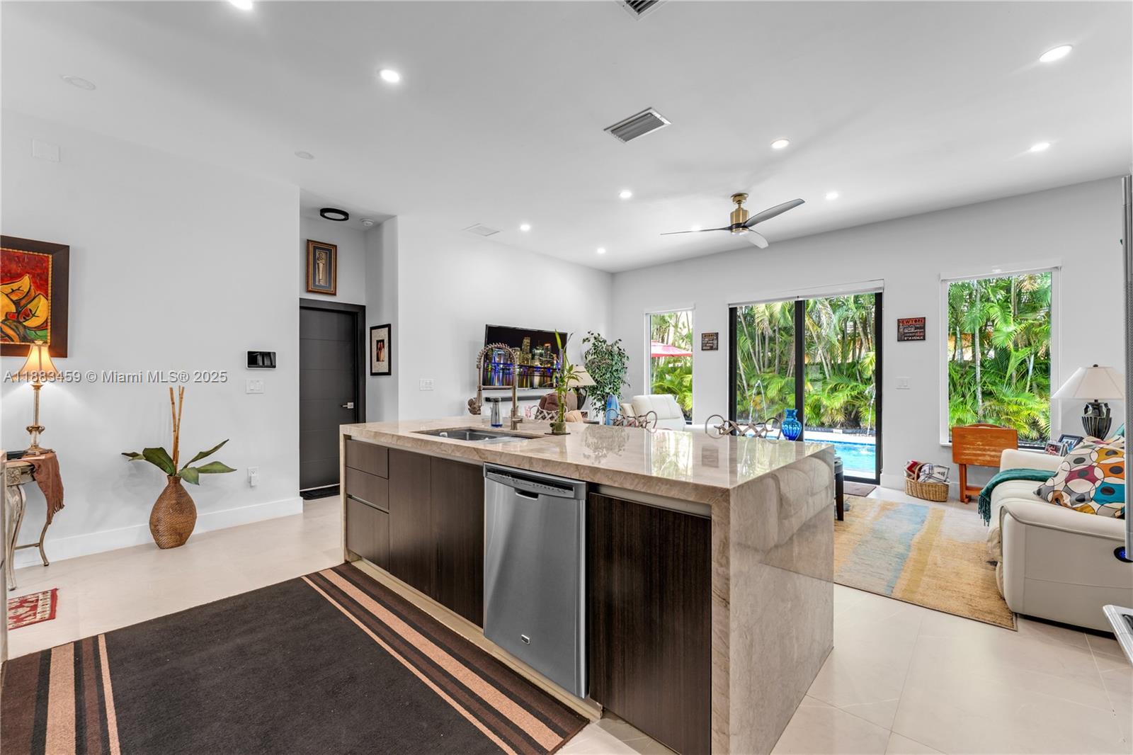 PARADISE REEF - Residential