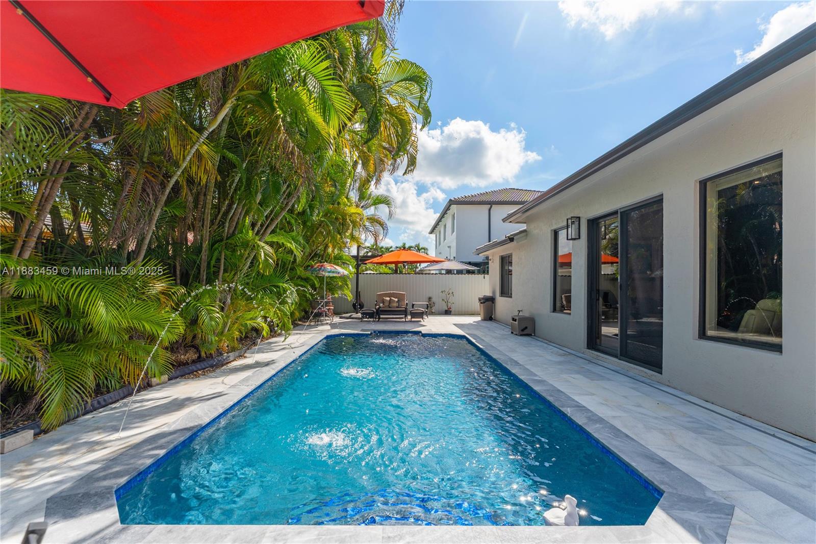 PARADISE REEF - Residential