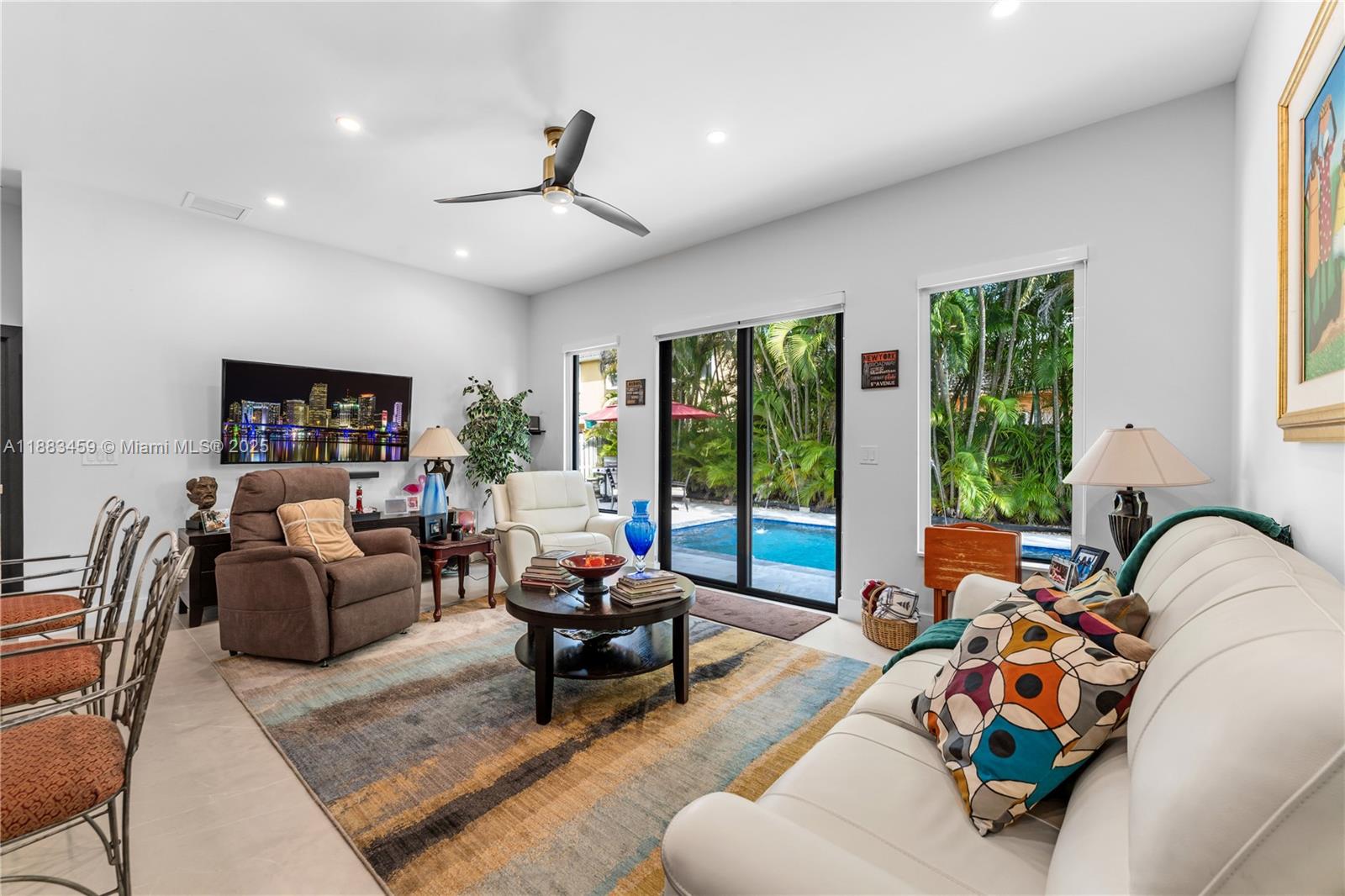 PARADISE REEF - Residential