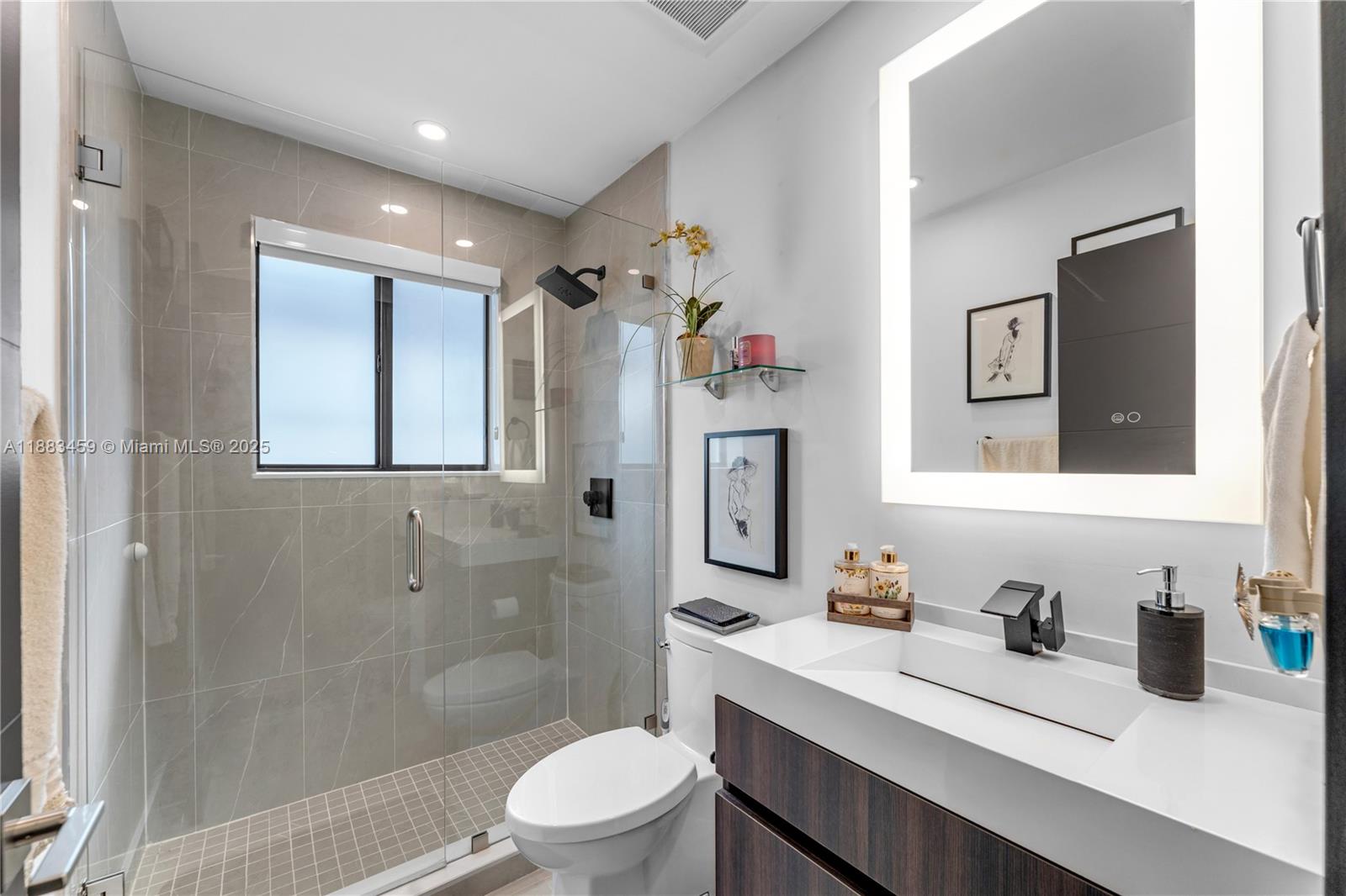 PARADISE REEF - Residential