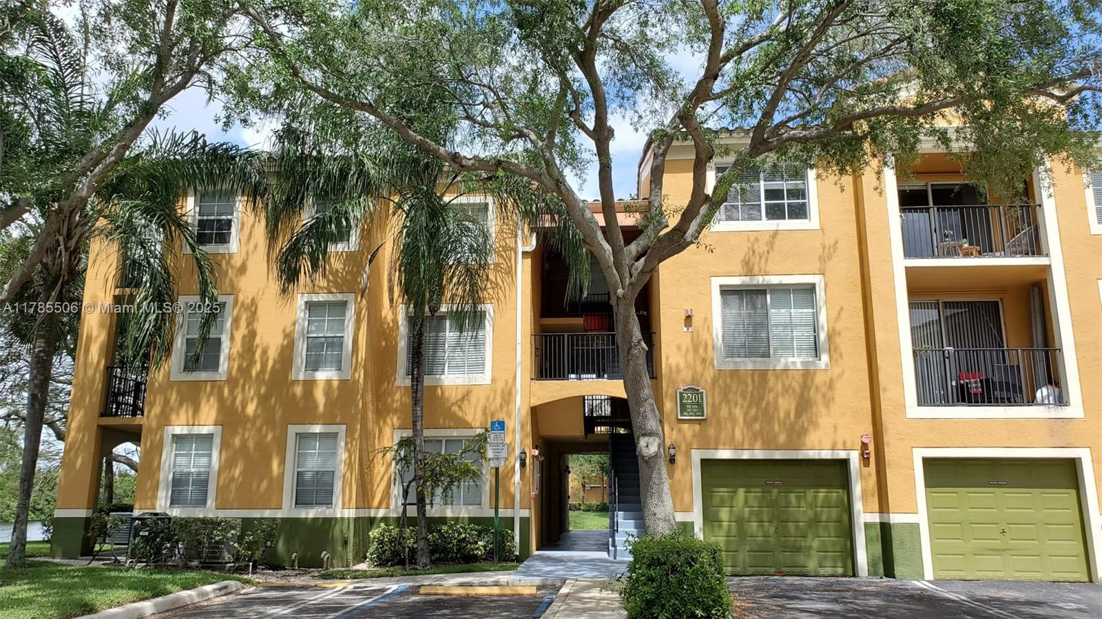 Rental Property at 2201 W Preserve Way 102, Miramar, Broward County, Florida - Bedrooms: 1 
Bathrooms: 1  - $1,899 MO.