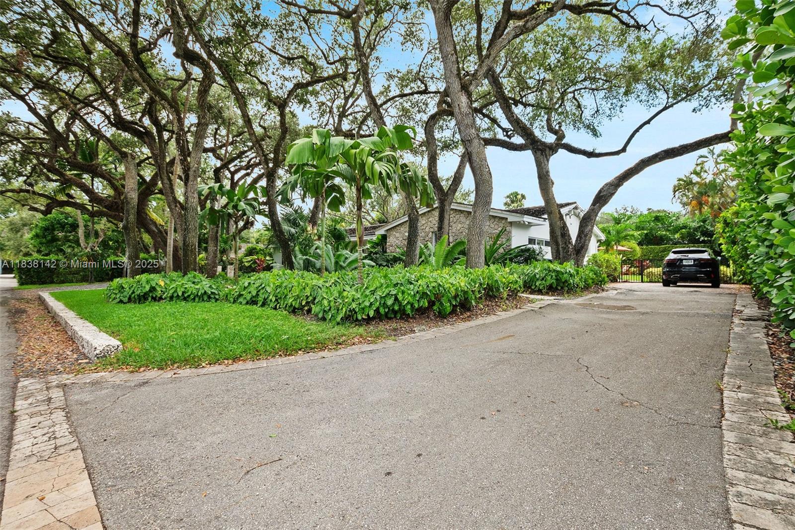 7830 SW 51st Ave