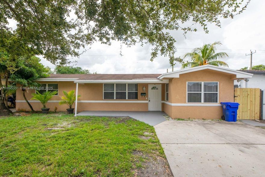 Spacious, private single family home with large backyard in the heart of Pembroke Pines. Minutes from parks and schools, short drive from all highways, Hard Rock Hotel and beaches. All working appliances including washer and dryer in the house! Great local landlord with many referrals
