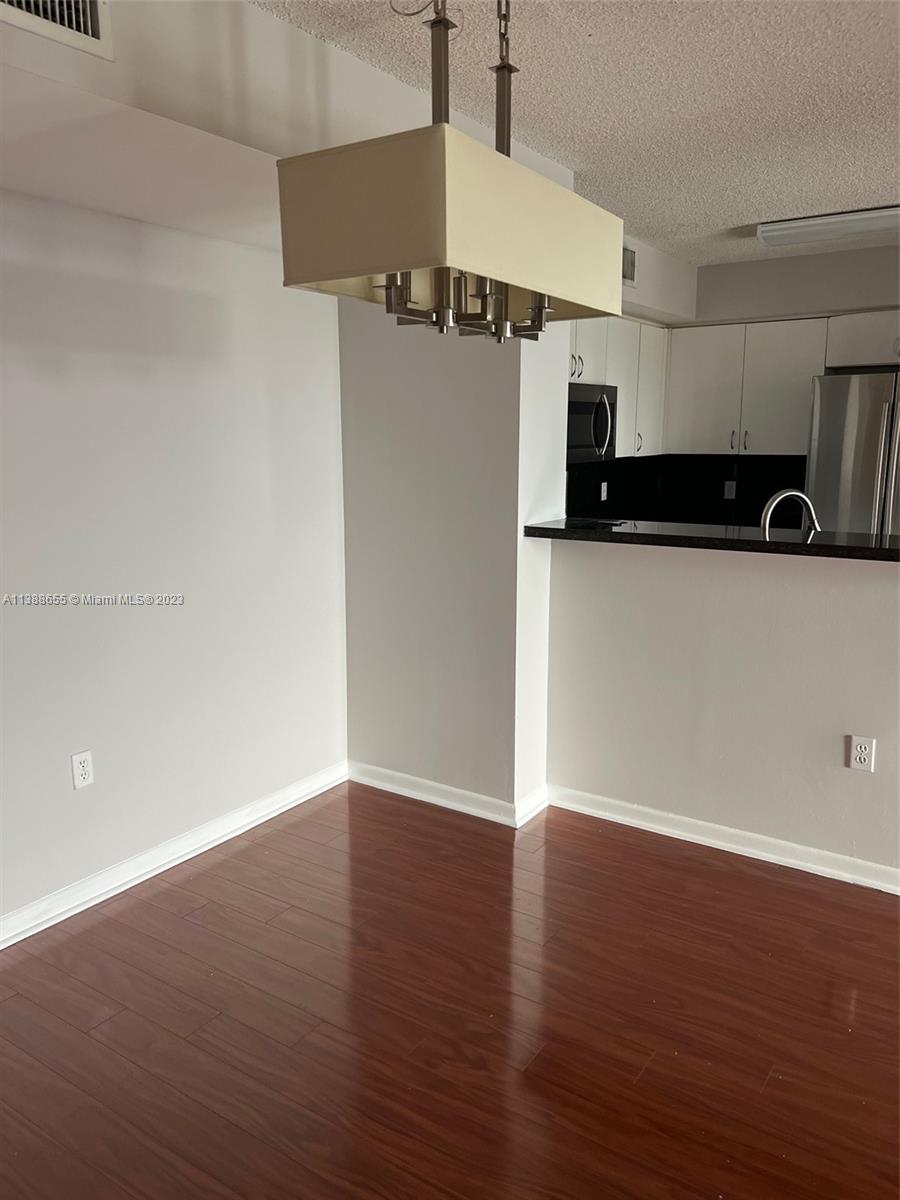 THE YACHT CLUB AT AVENTUR - Residential Lease