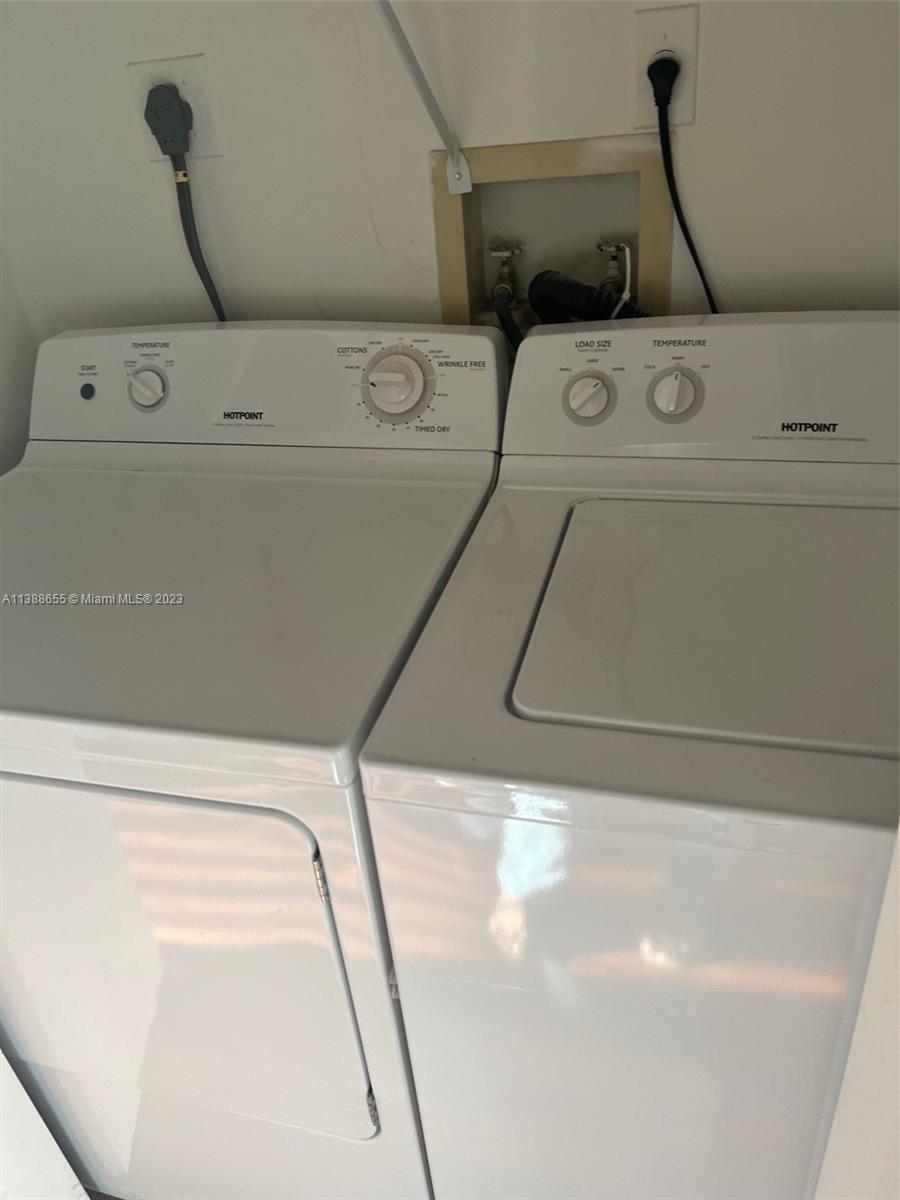 THE YACHT CLUB AT AVENTUR - Residential Lease