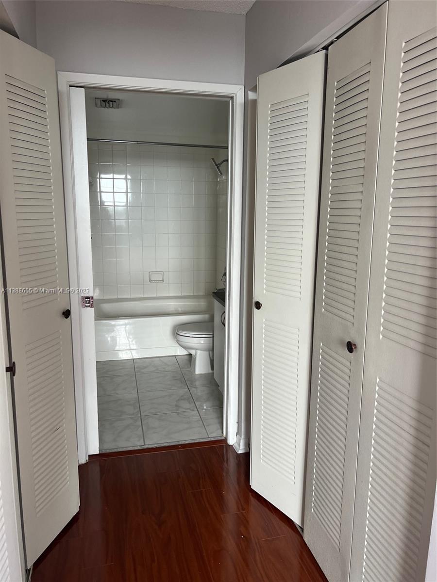 THE YACHT CLUB AT AVENTUR - Residential Lease