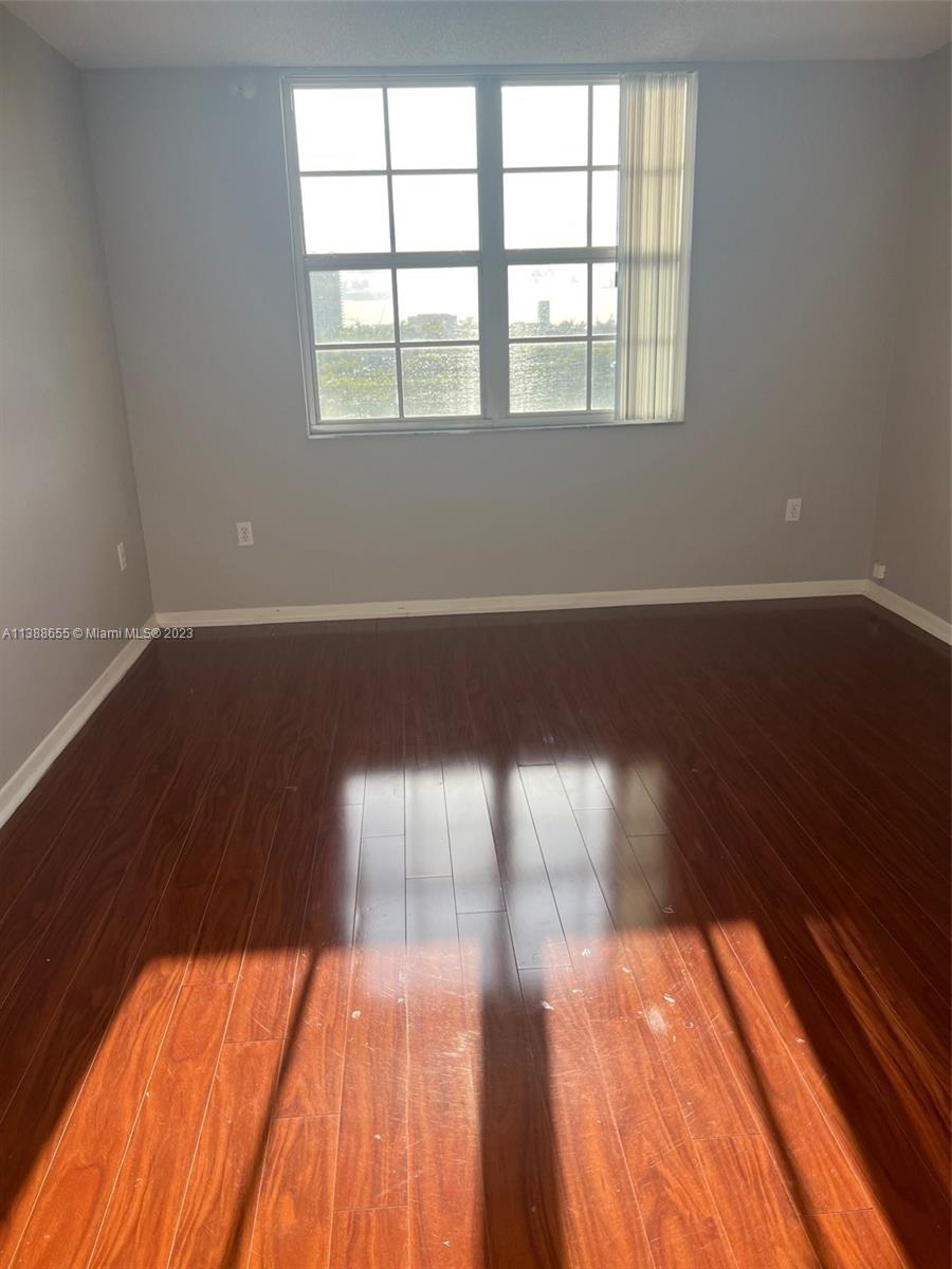 THE YACHT CLUB AT AVENTUR - Residential Lease