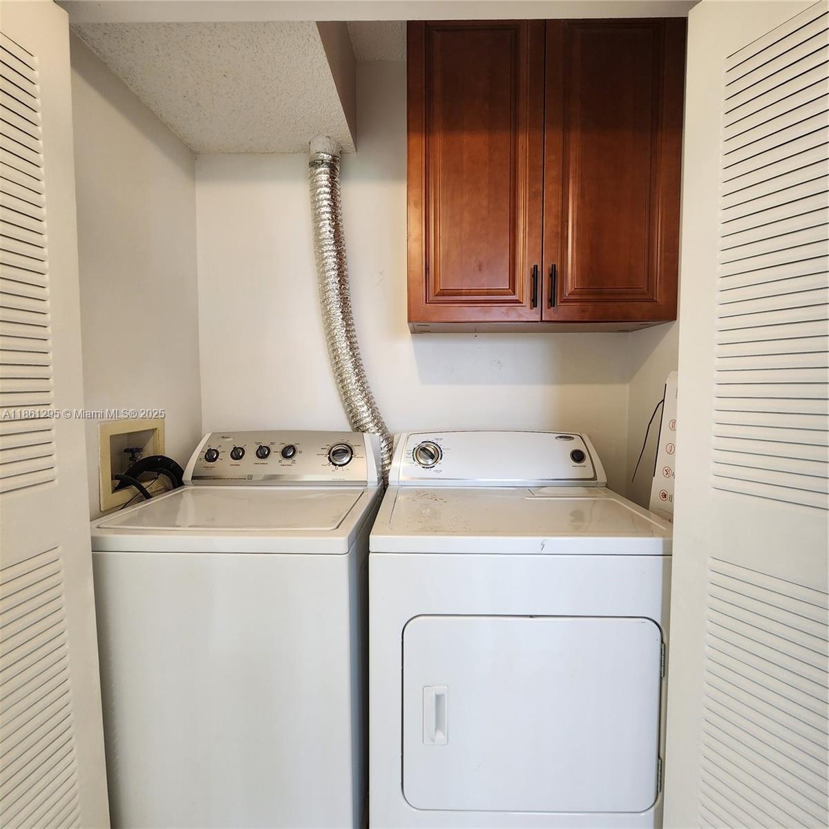 LAKESHORE AT UNIVERSITY P - Residential