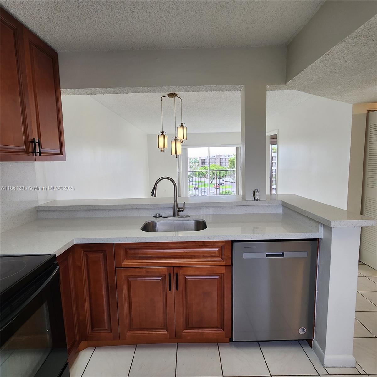 8550 N Sherman Cir 506