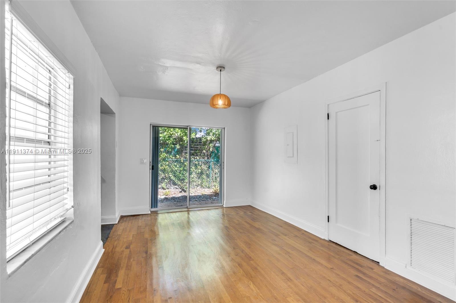 BELLE ISLE VILLAS - Residential