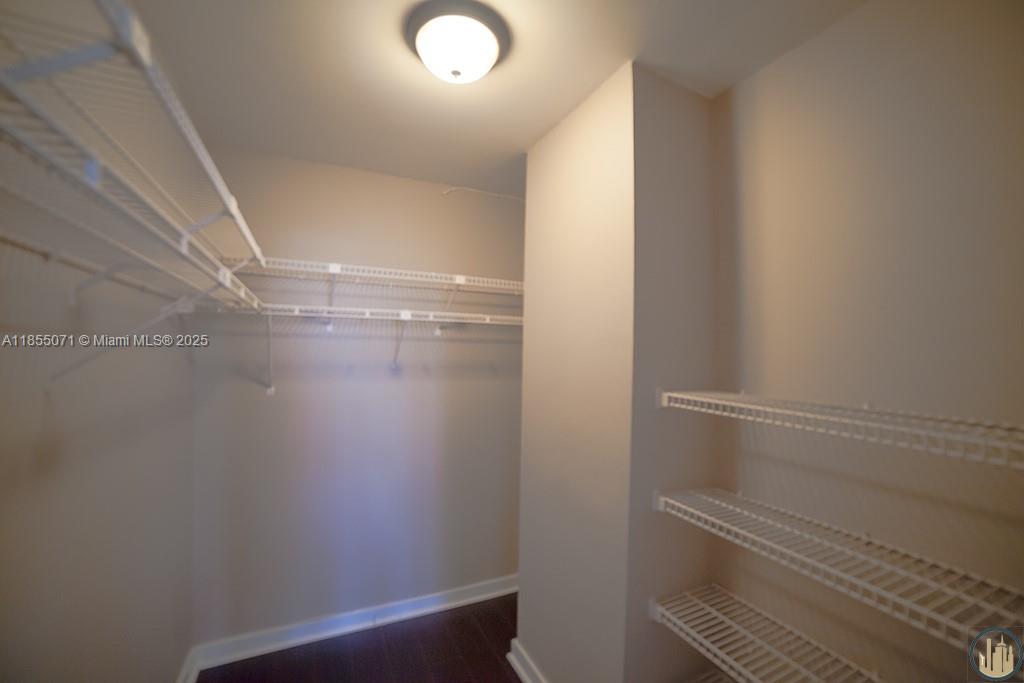 500 Three Islands Blvd 716