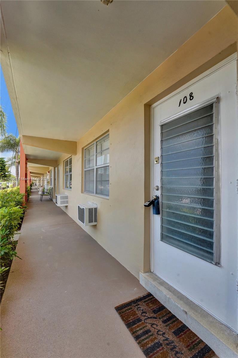2106 NE 56th Ct 108
