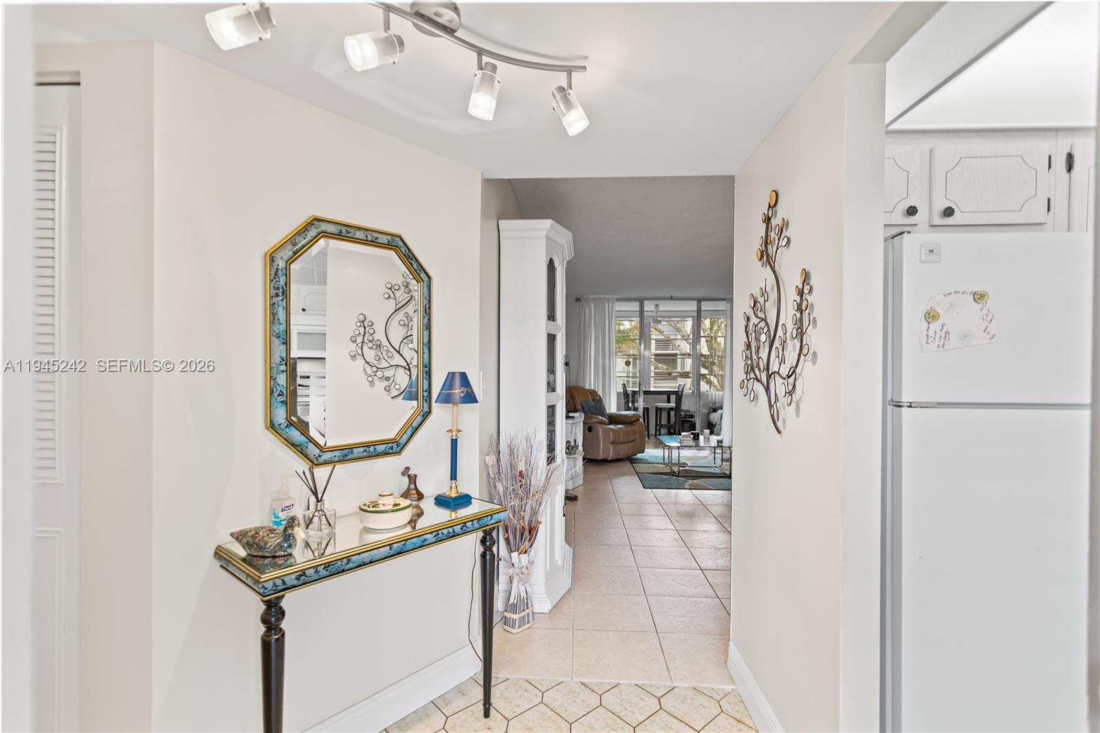 CYPRESS CHASE CONDO NO 1 - Residential