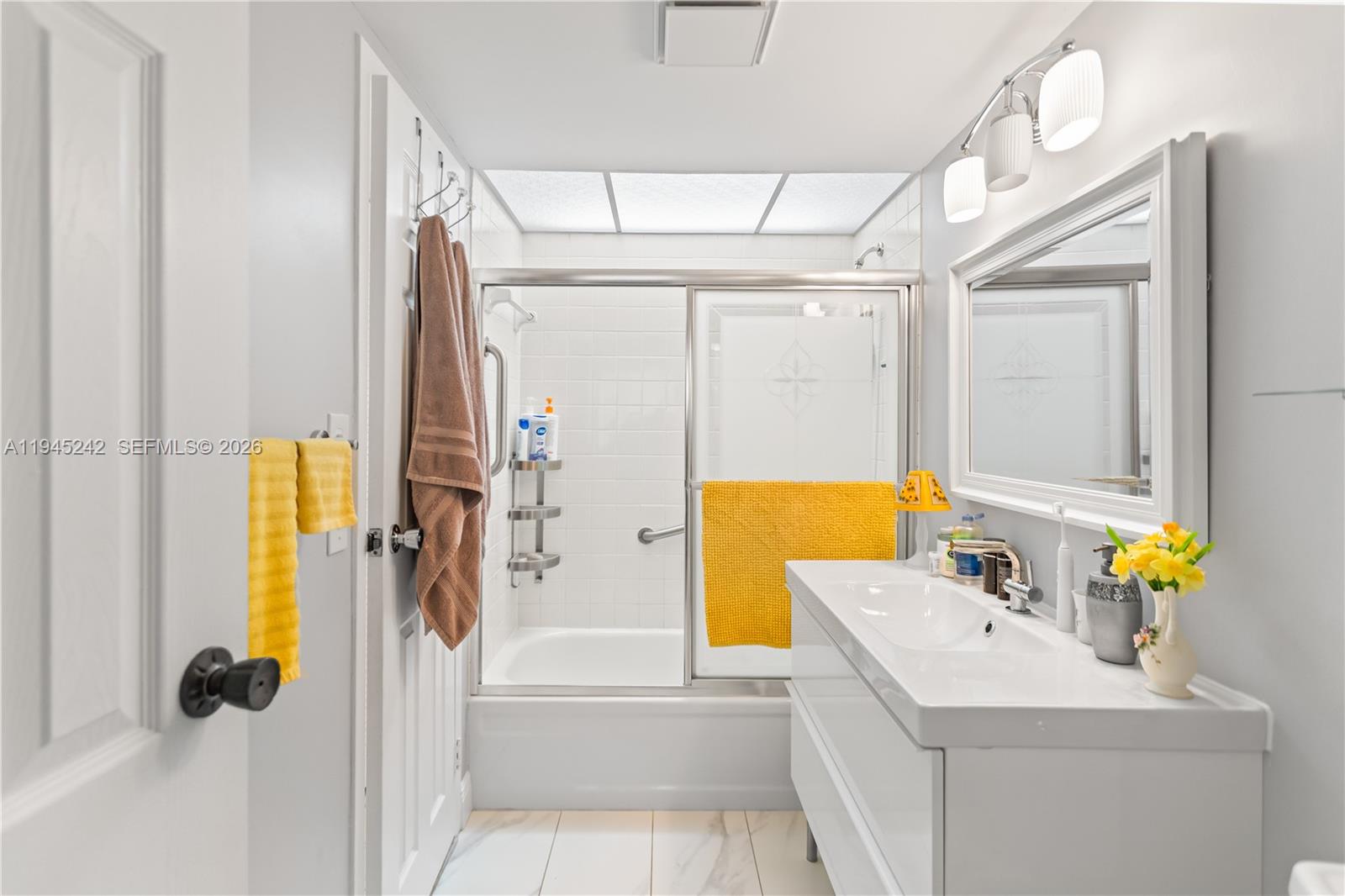 CYPRESS CHASE CONDO NO 1 - Residential