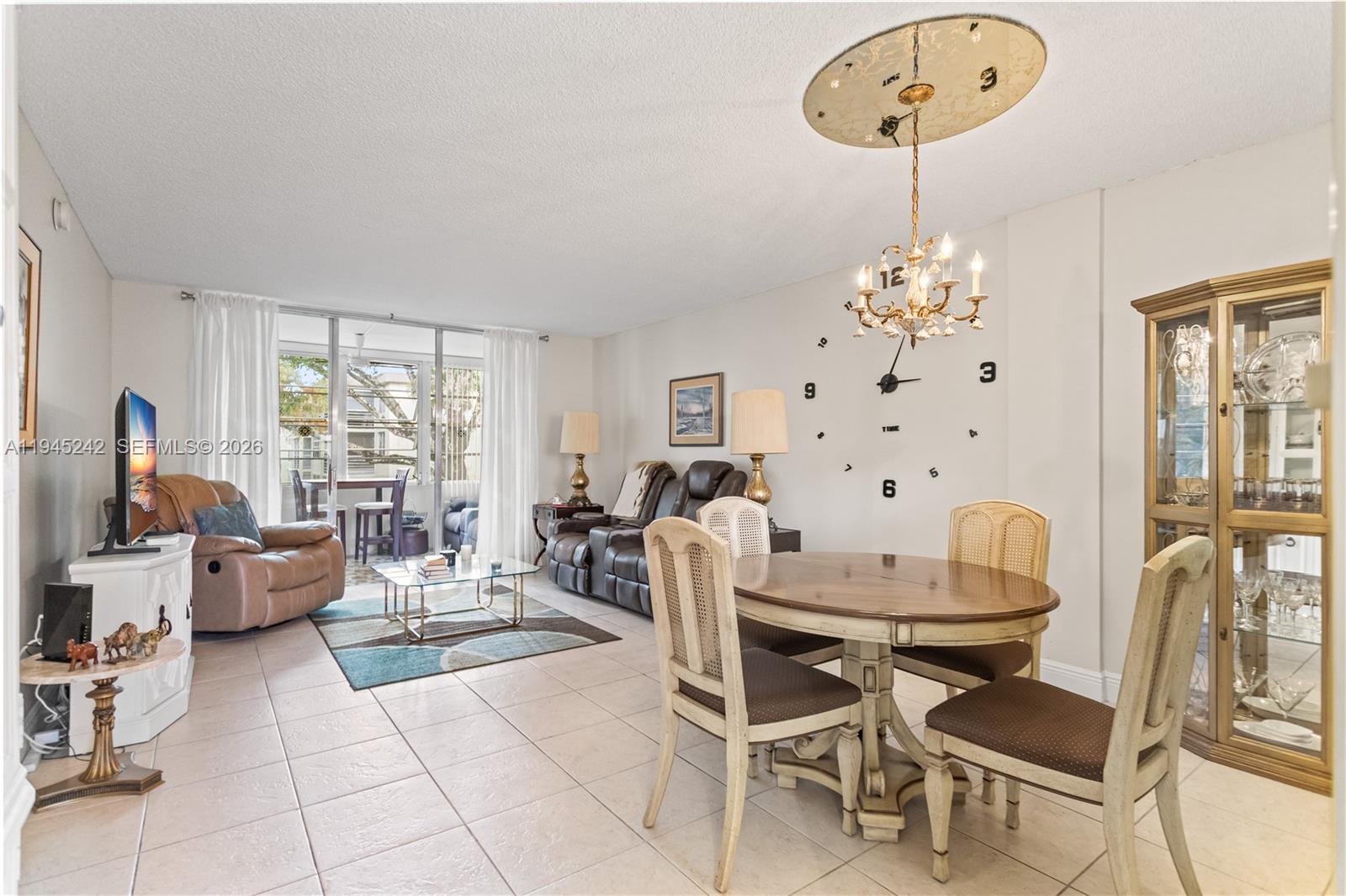 CYPRESS CHASE CONDO NO 1 - Residential