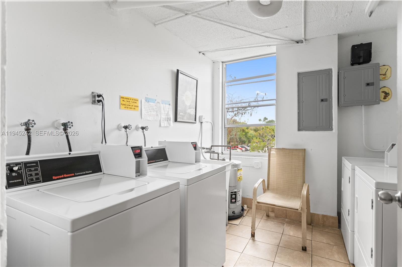 CYPRESS CHASE CONDO NO 1 - Residential