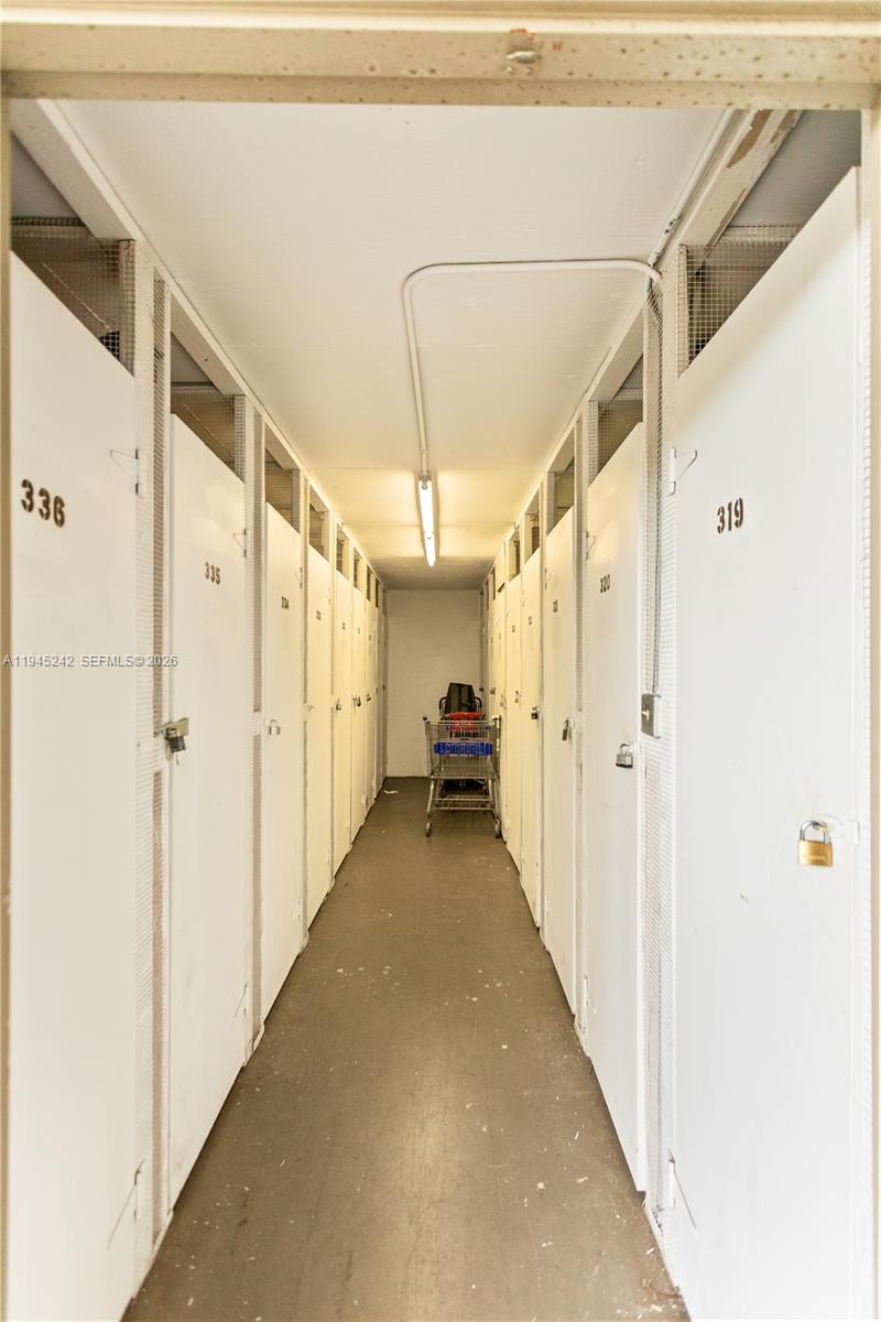 CYPRESS CHASE CONDO NO 1 - Residential