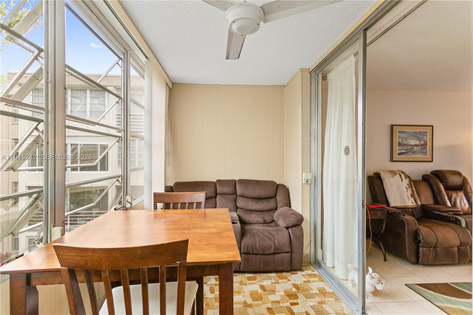 CYPRESS CHASE CONDO NO 1 - Residential