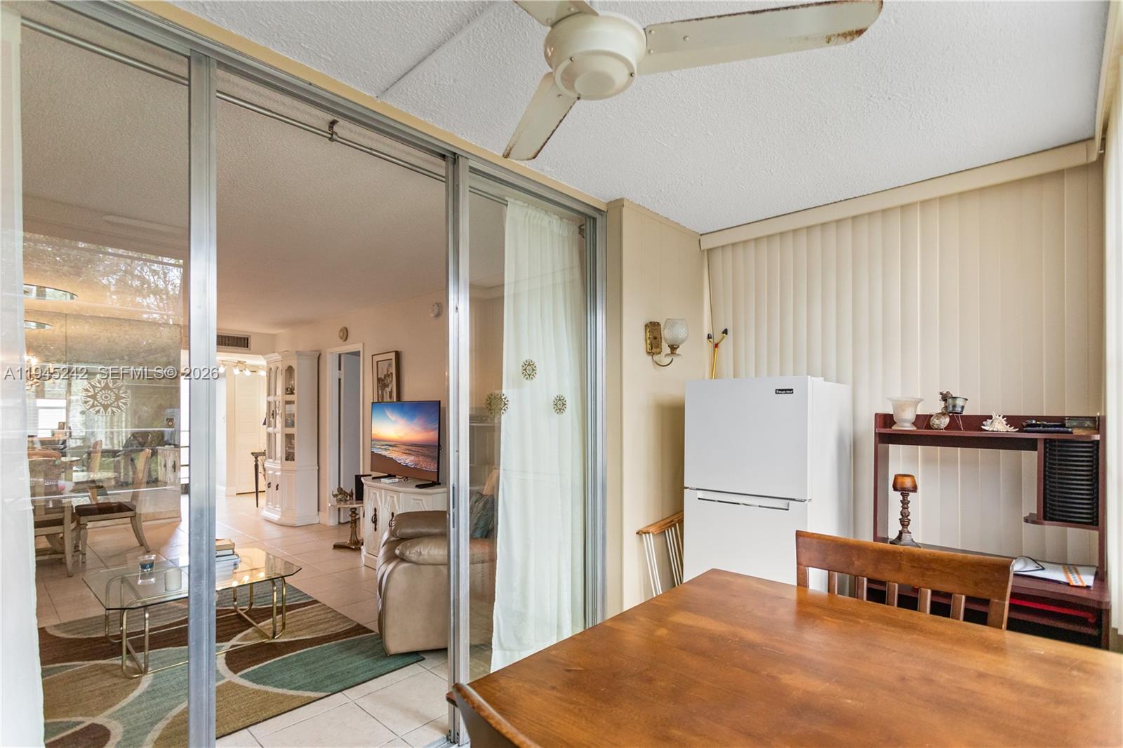 CYPRESS CHASE CONDO NO 1 - Residential