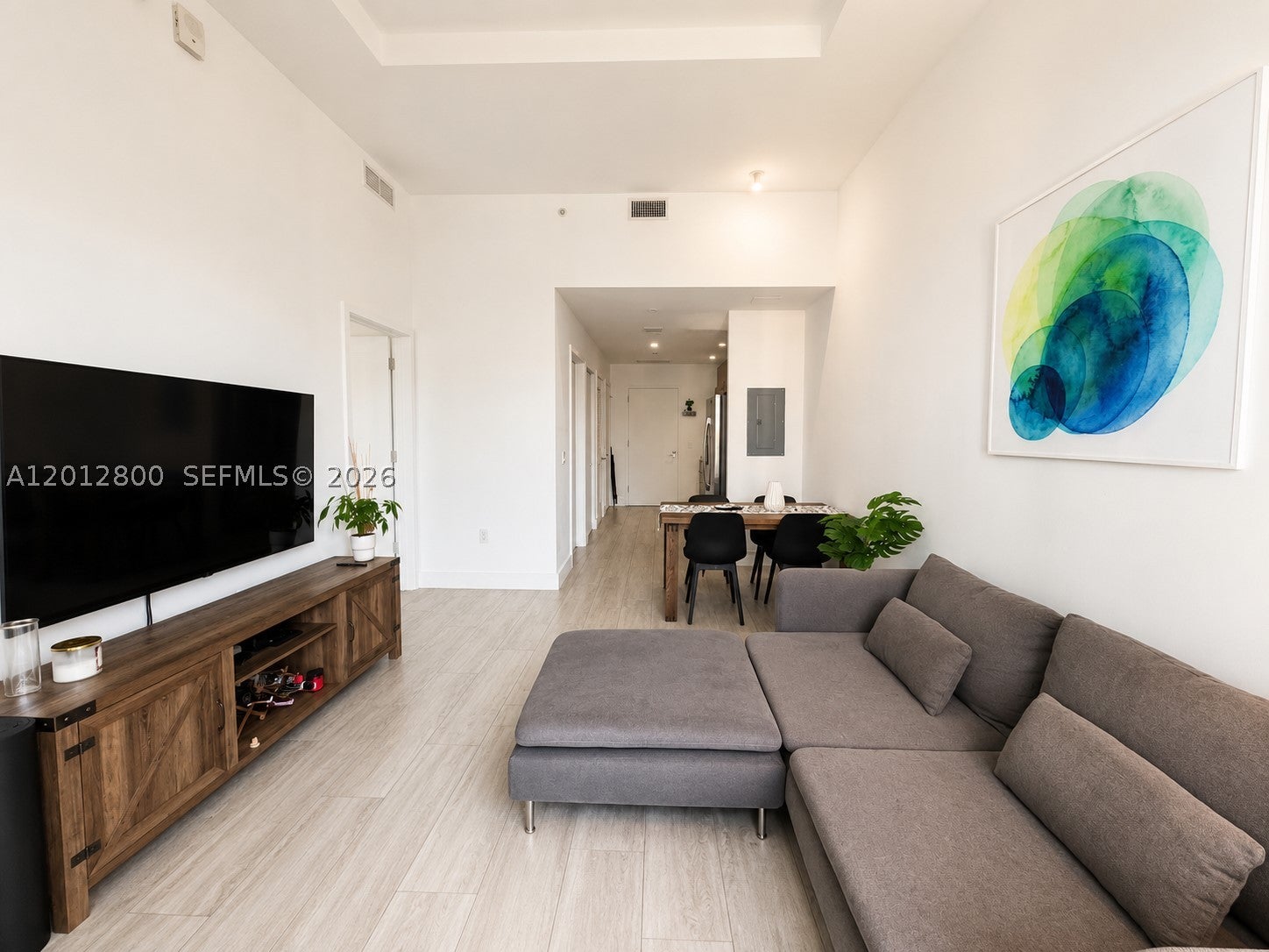 121 NE 34th St L601