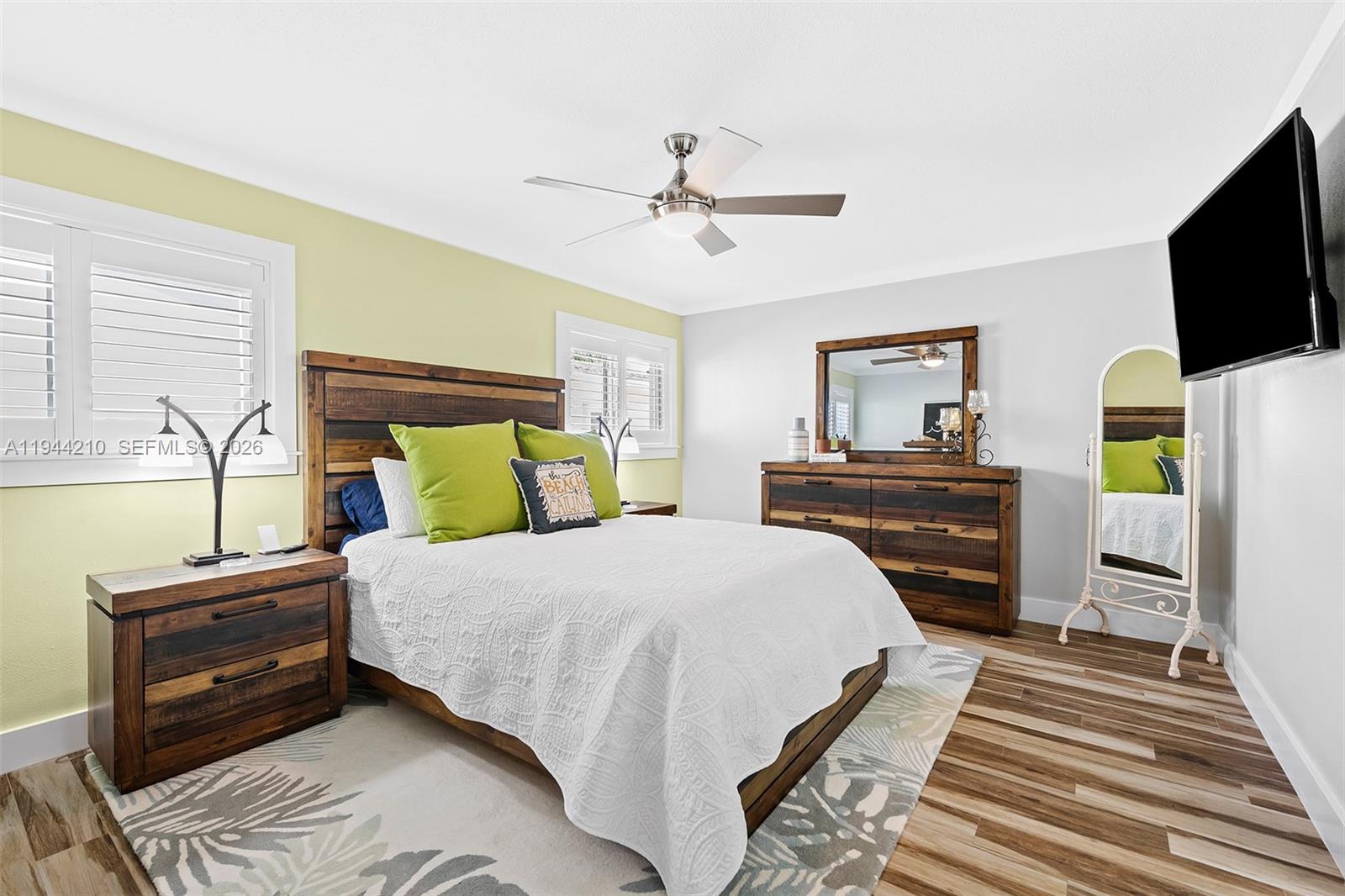 DANIA HIGHLANDS - Residential