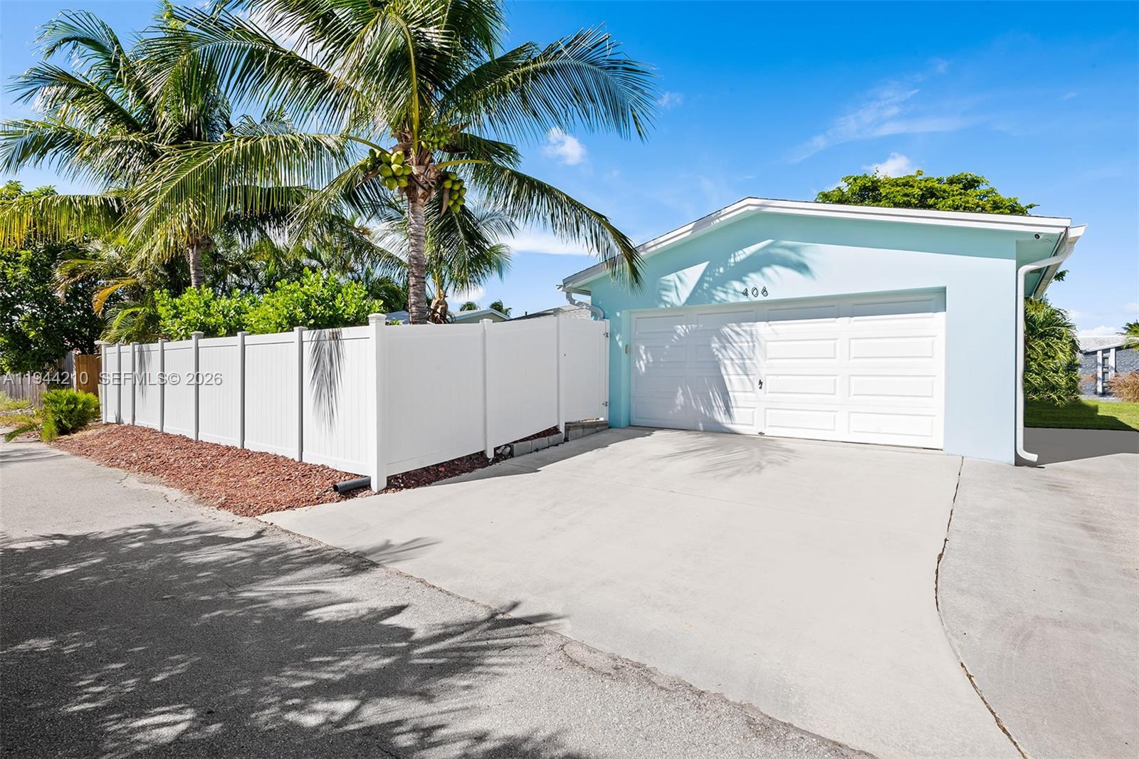 DANIA HIGHLANDS - Residential