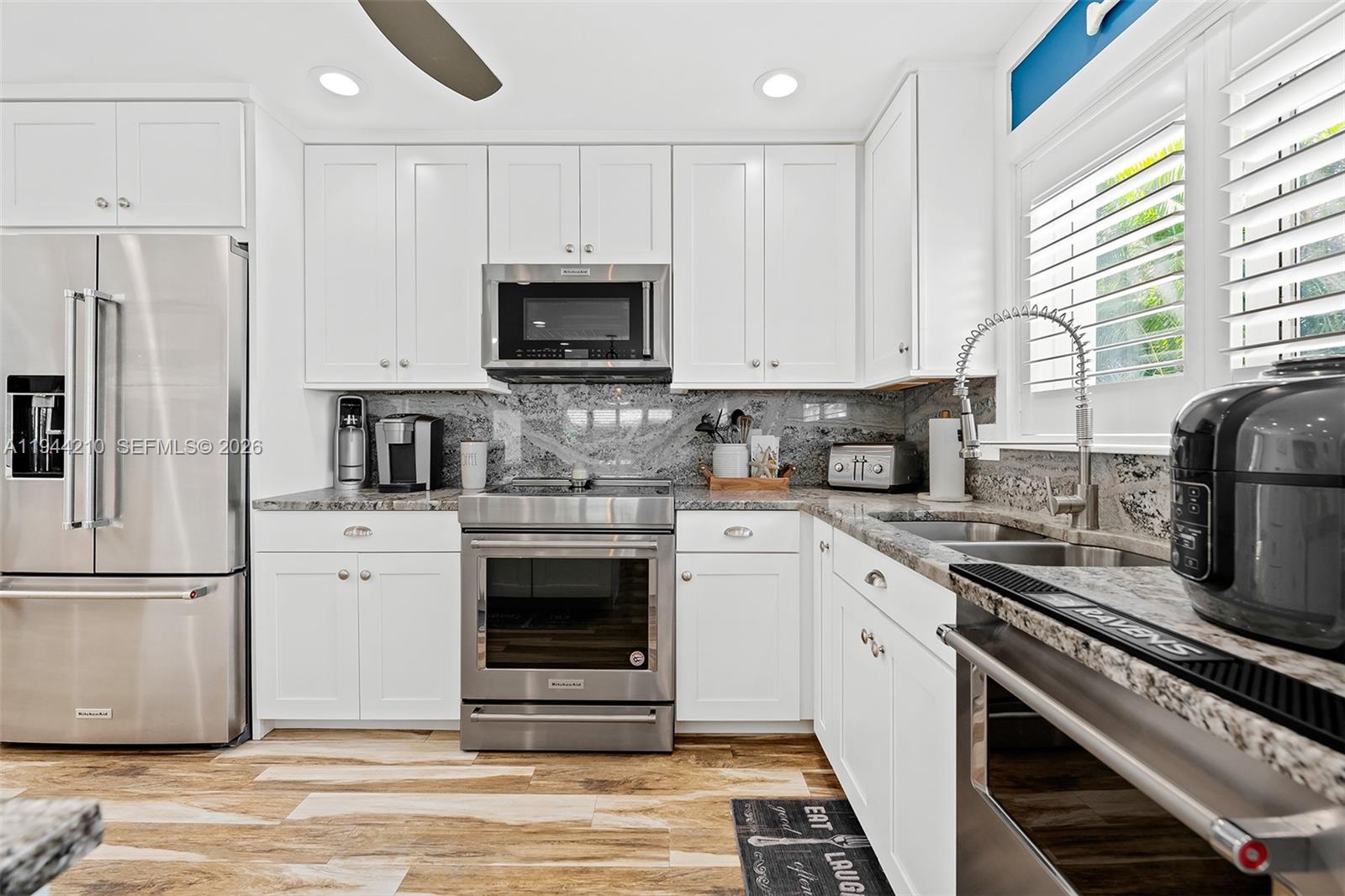 DANIA HIGHLANDS - Residential