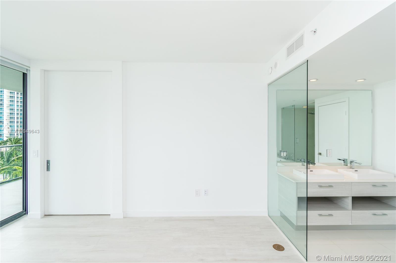 Paraiso Bay - Residential Lease