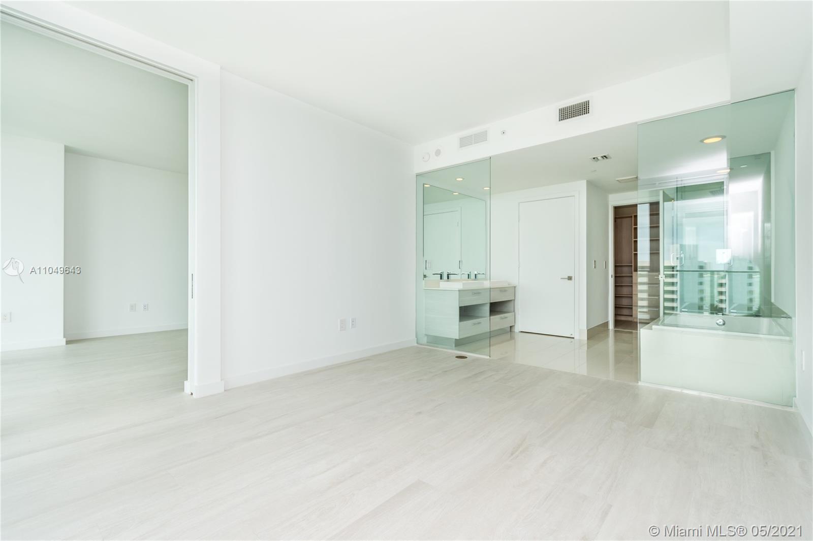 Paraiso Bay - Residential Lease