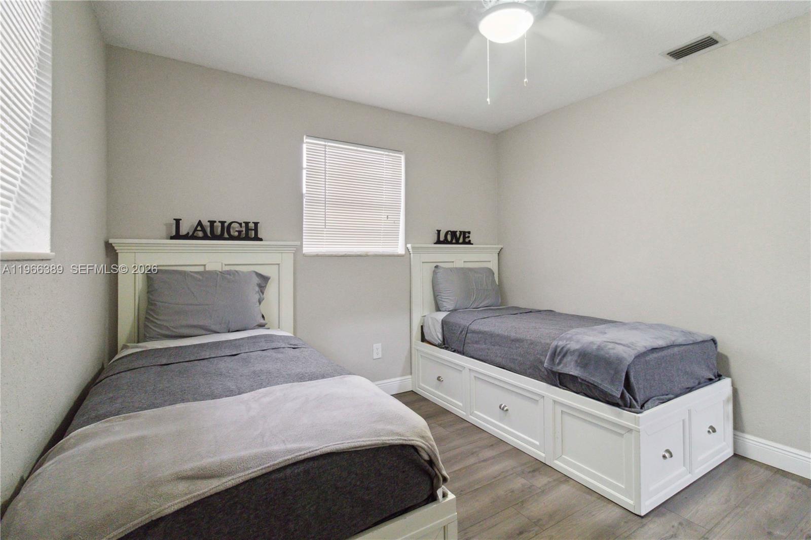 PALMLAND HOMES SOUTH NO T - Residential