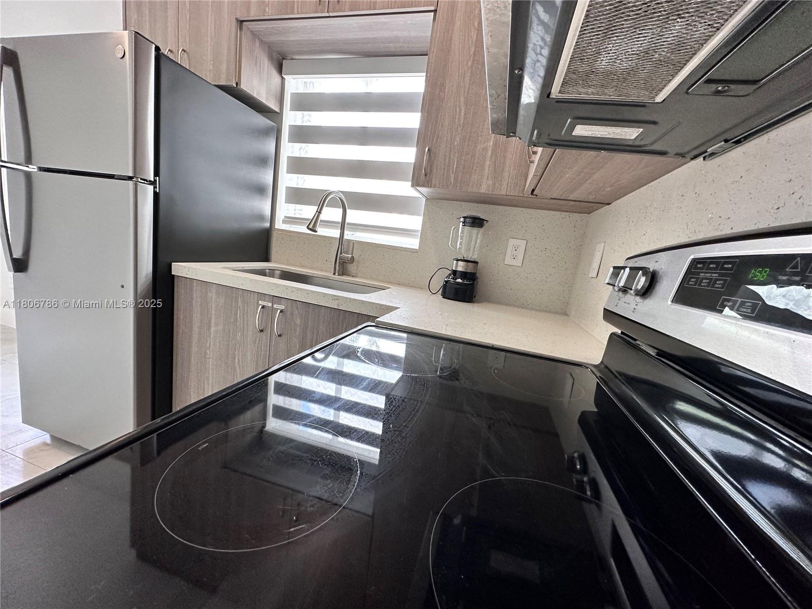 842 SW 14th Ave 5