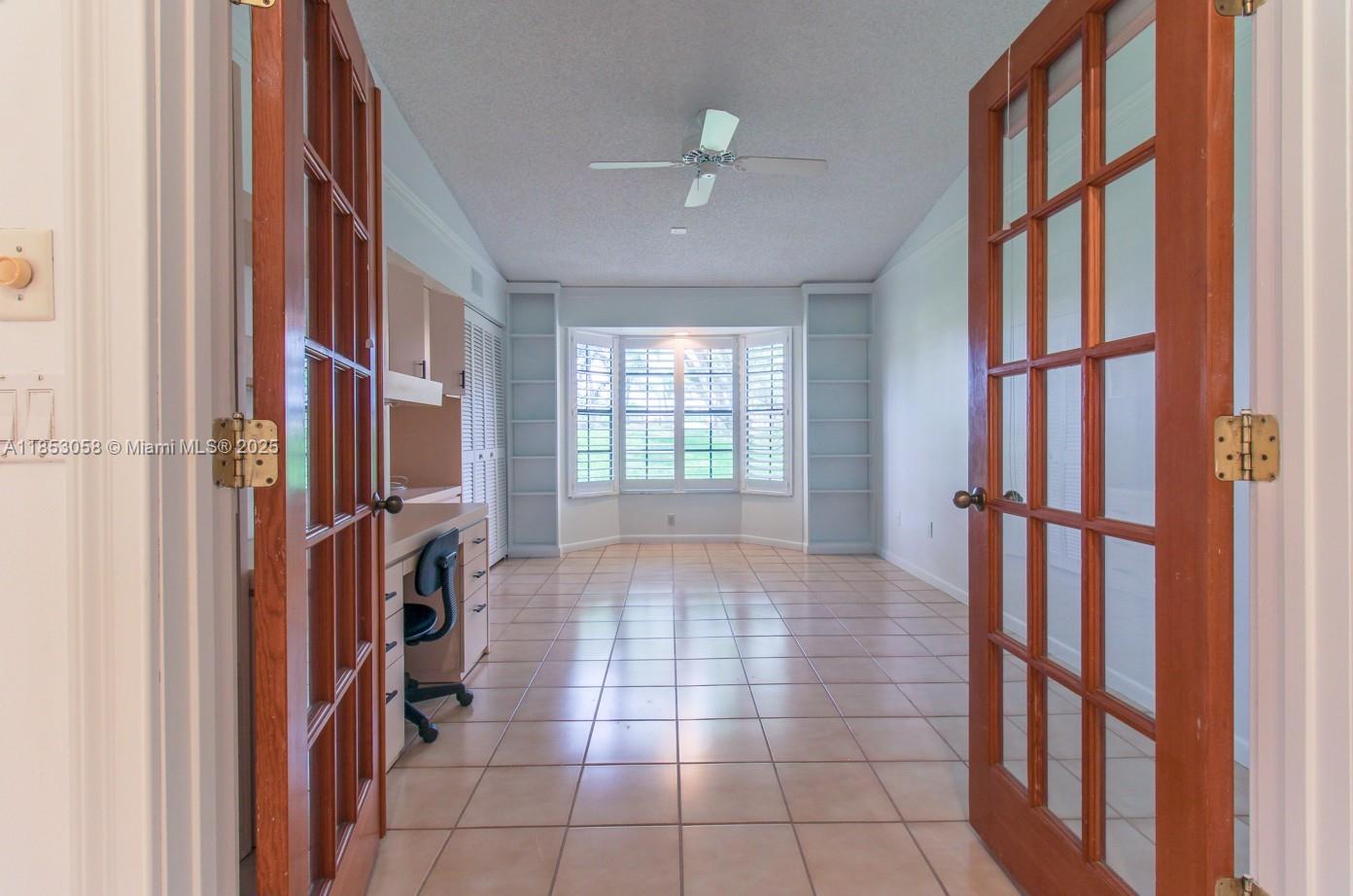 VILLAS OF BOCA DELRAY CON - Residential