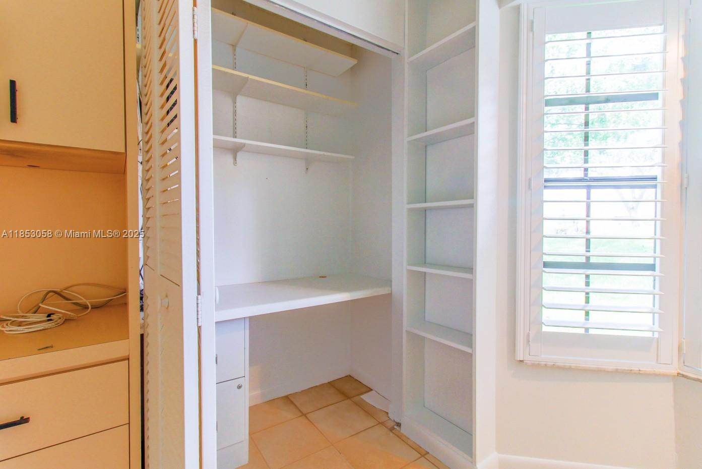 VILLAS OF BOCA DELRAY CON - Residential