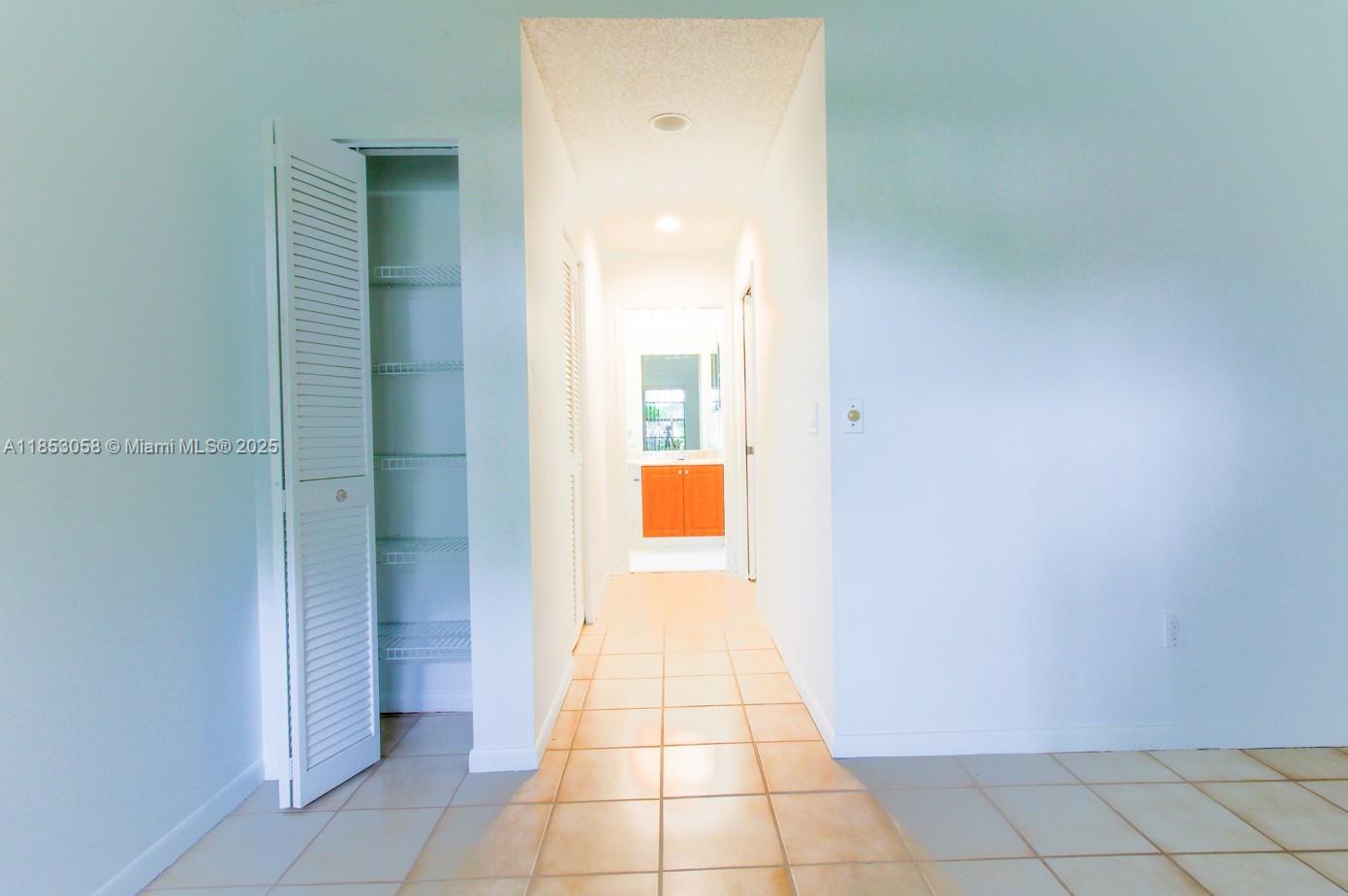 VILLAS OF BOCA DELRAY CON - Residential