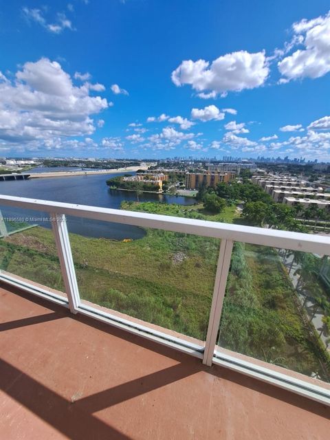 5077 NW 7th St PH17 Miami FL 33126