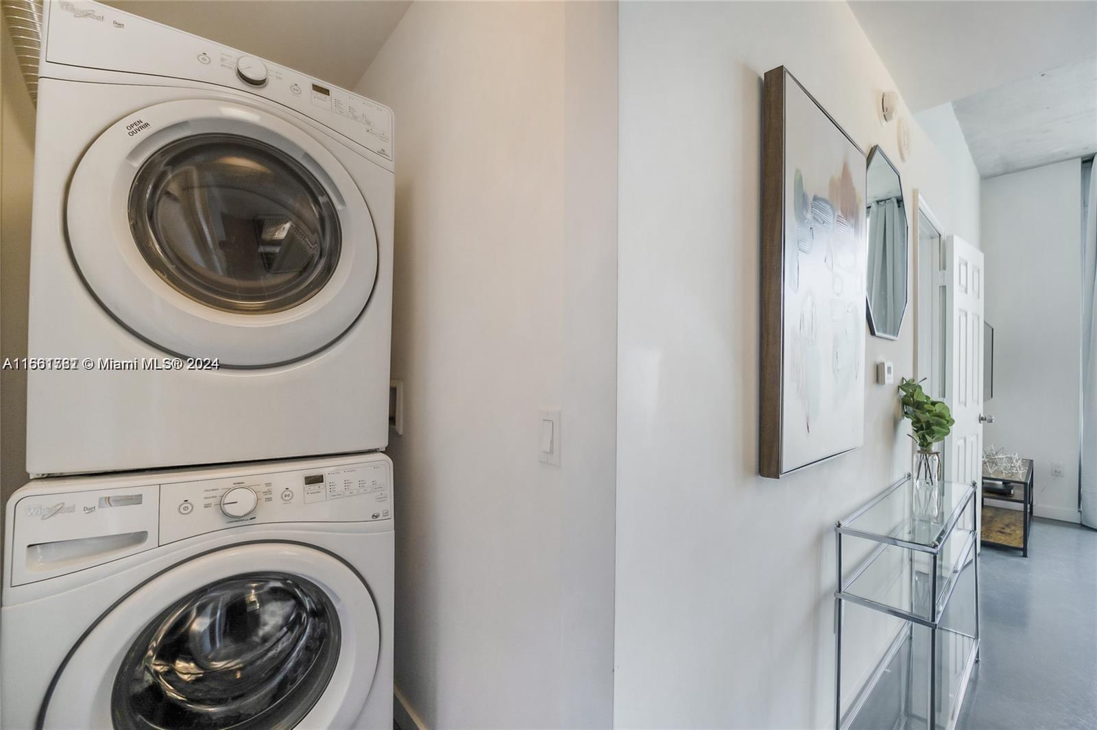 CENTRO CONDO - Residential Lease