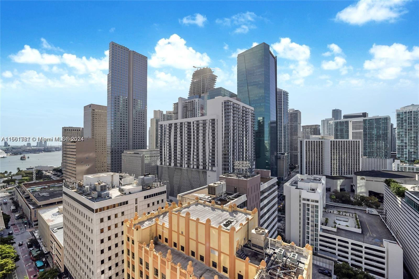 CENTRO CONDO - Residential Lease