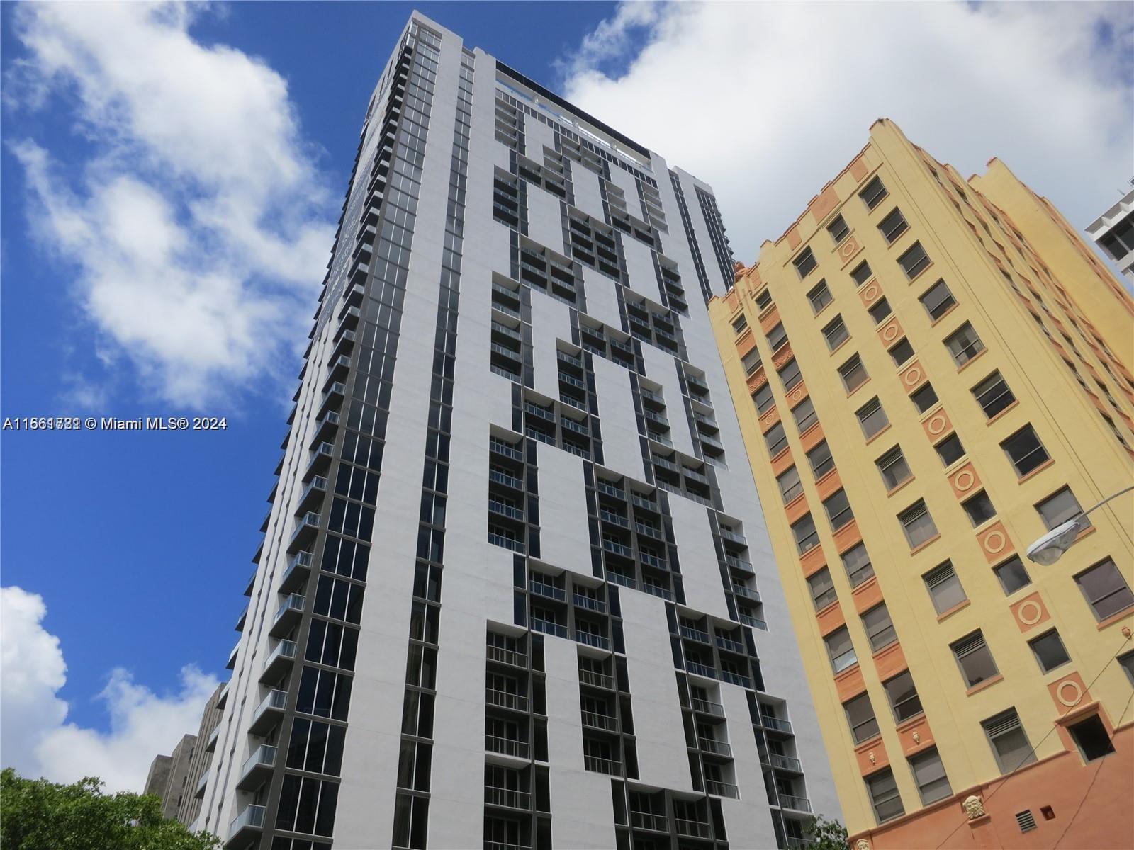 CENTRO CONDO - Residential Lease