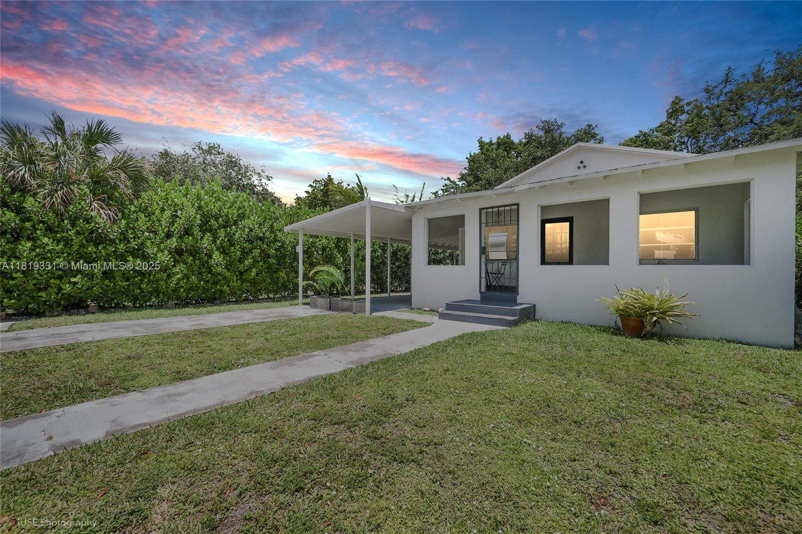 Rental Property at 3655 Oak Ave 3655, Miami, Broward County, Florida - Bedrooms: 3 
Bathrooms: 3  - $4,950 MO.